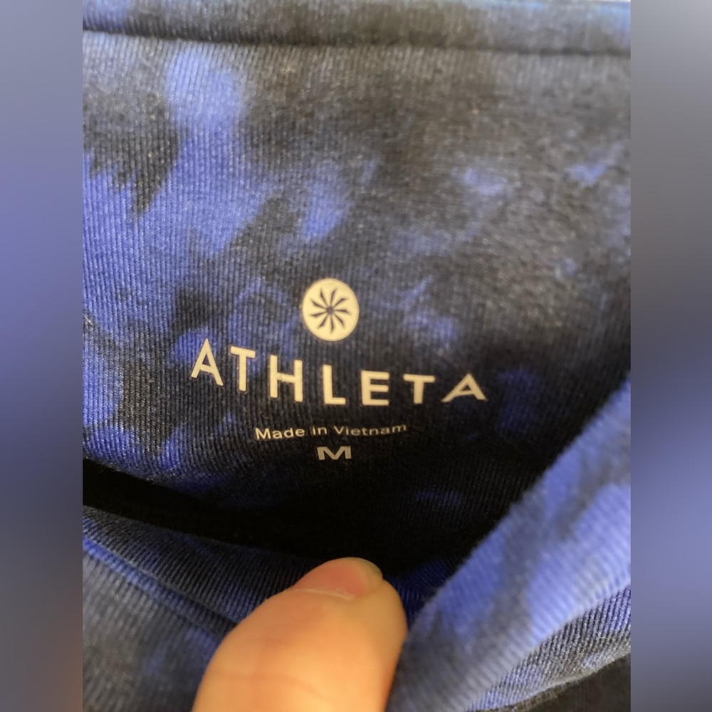 Athleta woman’s black and blue tie dyed full length leggings size medium - Picture 4 of 5